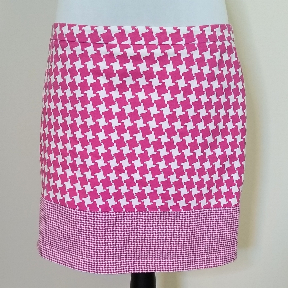 MICHAEL Michael Kors houndstooth print skirt, size 12. Pink skirt